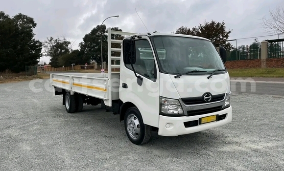 Acheter Occasion Utilitaire Toyota Dyna Blanc à Hluti, Shiselweni District Acheter Occasion Utilitaire Toyota Dyna Blanc à Hluti, Shiselweni District