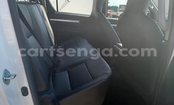 Acheter Occasion Voiture Toyota Hilux Blanc à Mbabane, Manzini Acheter Occasion Voiture Toyota Hilux Blanc à Mbabane, Manzini