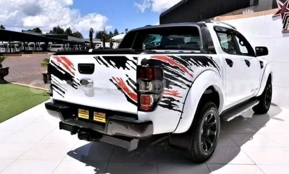 Acheter Occasion Voiture FORD MUSTANG Blanc à Ezulwini, Hhohho