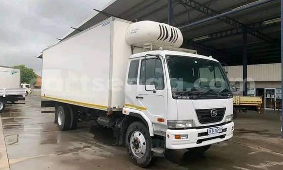 Acheter Occasion Utilitaire Isuzu FTR 850 Blanc à Mbabane, Manzini Acheter Occasion Utilitaire Isuzu FTR 850 Blanc à Mbabane, Manzini