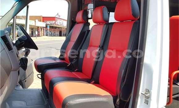 Nunua Ilio tumika Mercedes‒Benz S–Class White Gari ndani ya Mbabane nchini Manzini Nunua Ilio tumika Mercedes‒Benz S–Class White Gari ndani ya Mbabane nchini Manzini