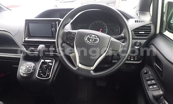 Buy Used Toyota Noah White Car in Big Bend in Lubombo Buy Used Toyota Noah White Car in Big Bend in Lubombo