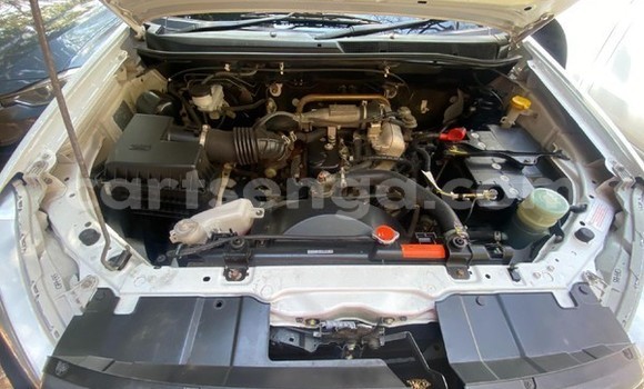 Buy Used Isuzu D–MAX White Car in Ezulwini in Hhohho Buy Used Isuzu D–MAX White Car in Ezulwini in Hhohho