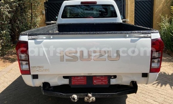 Buy Used Isuzu D–MAX White Car in Ezulwini in Hhohho Buy Used Isuzu D–MAX White Car in Ezulwini in Hhohho