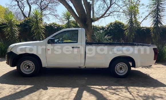 Buy Used Isuzu D–MAX White Car in Ezulwini in Hhohho Buy Used Isuzu D–MAX White Car in Ezulwini in Hhohho