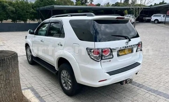 Buy Used Toyota Fortuner White Car in Manzini in Manzini Buy Used Toyota Fortuner White Car in Manzini in Manzini