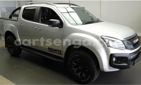 Nunua Ilio tumika Isuzu KB Silver Gari ndani ya Mbabane nchini Manzini Nunua Ilio tumika Isuzu KB Silver Gari ndani ya Mbabane nchini Manzini