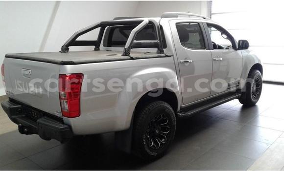 Nunua Ilio tumika Isuzu KB Silver Gari ndani ya Mbabane nchini Manzini Nunua Ilio tumika Isuzu KB Silver Gari ndani ya Mbabane nchini Manzini