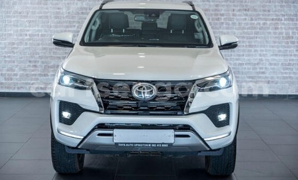 Buy Used Toyota Fortuner White Car in Manzini in Manzini Buy Used Toyota Fortuner White Car in Manzini in Manzini