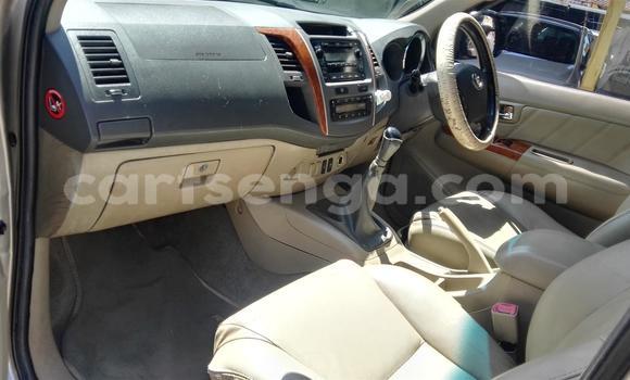 Acheter Occasion Voiture Toyota Fortuner Gris à Bulembu, Hhohho Acheter Occasion Voiture Toyota Fortuner Gris à Bulembu, Hhohho