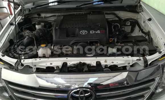 Nunua Ilio tumika Toyota Fortuner White Gari ndani ya Bulembu nchini Hhohho Nunua Ilio tumika Toyota Fortuner White Gari ndani ya Bulembu nchini Hhohho