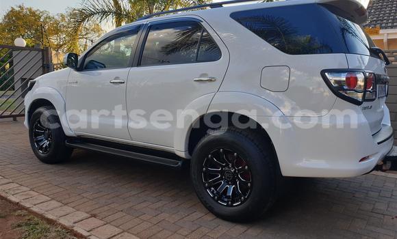 Buy Used Toyota Fortuner White Car in Hlatikulu in Shiselweni District