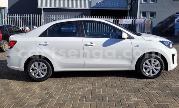 Nunua Ilio tumika Kia Pregio White Gari ndani ya Hlatikulu nchini Wilaya ya Shiselweni Nunua Ilio tumika Kia Pregio White Gari ndani ya Hlatikulu nchini Wilaya ya Shiselweni