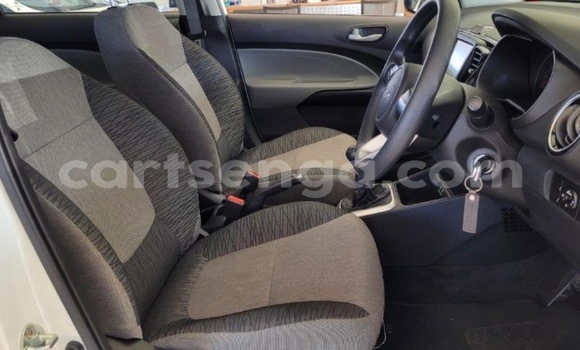 Nunua Ilio tumika Kia Pregio White Gari ndani ya Hlatikulu nchini Wilaya ya Shiselweni Nunua Ilio tumika Kia Pregio White Gari ndani ya Hlatikulu nchini Wilaya ya Shiselweni