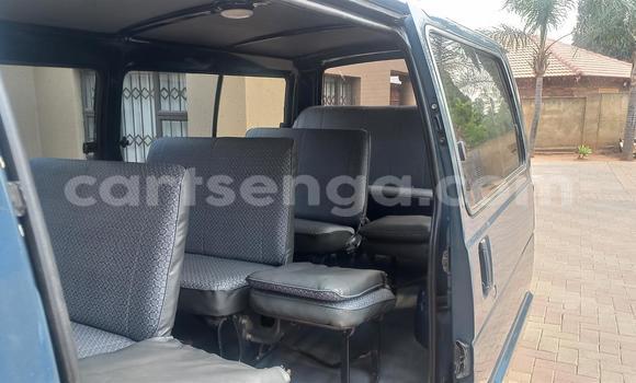 Nunua Ilio tumika Toyota Hiace Silver Gari ndani ya Ezulwini nchini Hhohho Nunua Ilio tumika Toyota Hiace Silver Gari ndani ya Ezulwini nchini Hhohho