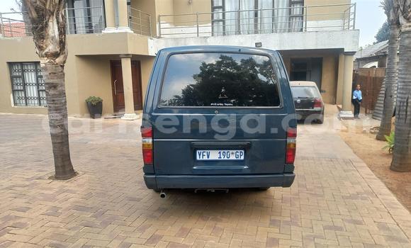 Nunua Ilio tumika Toyota Hiace Silver Gari ndani ya Ezulwini nchini Hhohho Nunua Ilio tumika Toyota Hiace Silver Gari ndani ya Ezulwini nchini Hhohho