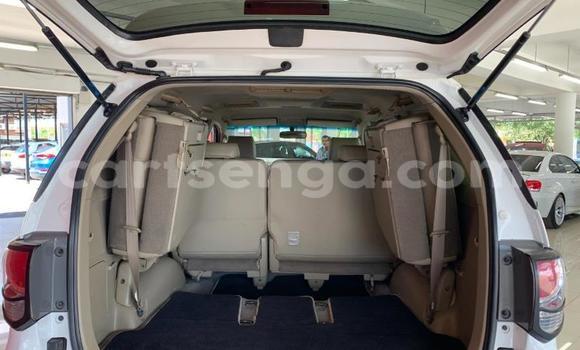 Acheter Occasion Voiture Toyota Fortuner Blanc à Ezulwini, Hhohho Acheter Occasion Voiture Toyota Fortuner Blanc à Ezulwini, Hhohho
