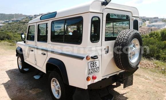 Acheter Occasion Voiture Land Rover Defender Blanc à Ezulwini, Hhohho Acheter Occasion Voiture Land Rover Defender Blanc à Ezulwini, Hhohho