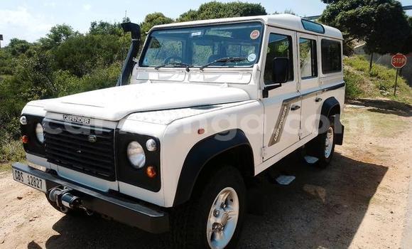 Acheter Occasion Voiture Land Rover Defender Blanc à Ezulwini, Hhohho Acheter Occasion Voiture Land Rover Defender Blanc à Ezulwini, Hhohho