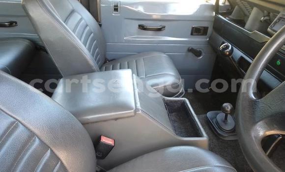 Acheter Occasion Voiture Land Rover Defender Blanc à Ezulwini, Hhohho Acheter Occasion Voiture Land Rover Defender Blanc à Ezulwini, Hhohho
