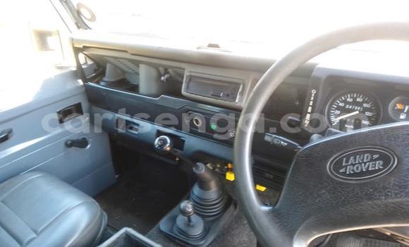 Acheter Occasion Voiture Land Rover Defender Blanc à Ezulwini, Hhohho Acheter Occasion Voiture Land Rover Defender Blanc à Ezulwini, Hhohho