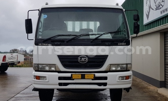 Acheter Occasion Utilitaire Nissan UD Blanc à Hluti, Shiselweni District Acheter Occasion Utilitaire Nissan UD Blanc à Hluti, Shiselweni District