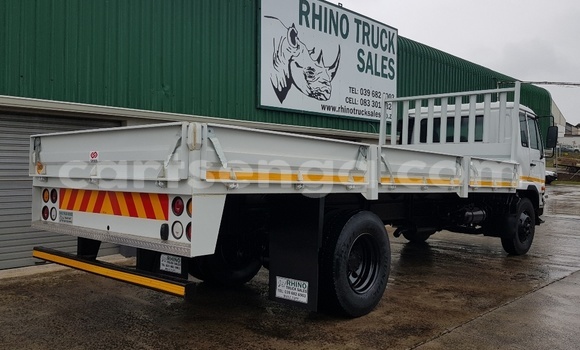 Nunua Ilio tumika Nissan UD White Lori ndani ya Hluti nchini Wilaya ya Shiselweni Nunua Ilio tumika Nissan UD White Lori ndani ya Hluti nchini Wilaya ya Shiselweni