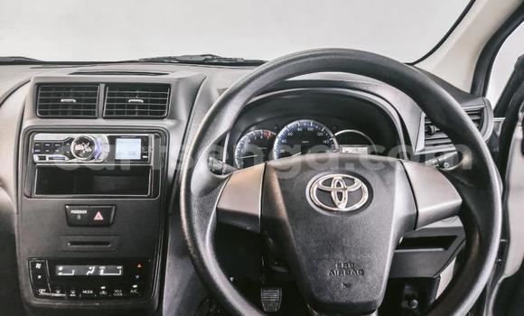 Acheter Occasion Voiture Toyota Avanza Gris à Big Bend, Lubombo District Acheter Occasion Voiture Toyota Avanza Gris à Big Bend, Lubombo District