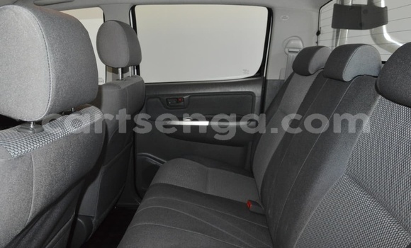 Buy Used Toyota Hilux Silver Car in Mbabane in Manzini Buy Used Toyota Hilux Silver Car in Mbabane in Manzini