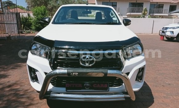 Acheter Occasion Voiture Toyota Hilux Blanc à Big Bend, Lubombo District Acheter Occasion Voiture Toyota Hilux Blanc à Big Bend, Lubombo District