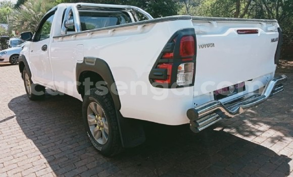 Acheter Occasion Voiture Toyota Hilux Blanc à Big Bend, Lubombo District Acheter Occasion Voiture Toyota Hilux Blanc à Big Bend, Lubombo District