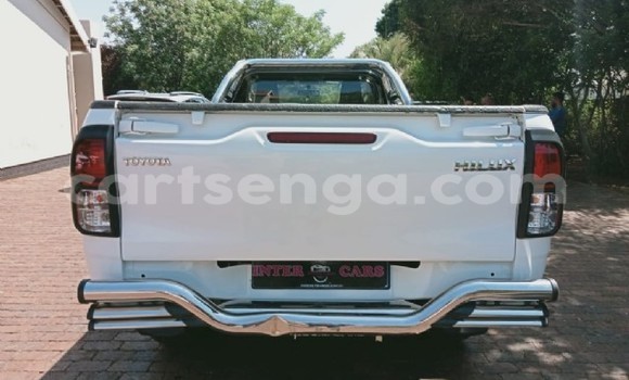 Acheter Occasion Voiture Toyota Hilux Blanc à Big Bend, Lubombo District Acheter Occasion Voiture Toyota Hilux Blanc à Big Bend, Lubombo District