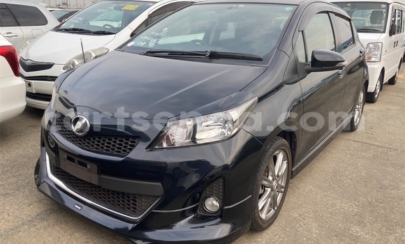 Nunua Ilio tumika Toyota Vitz Black Gari ndani ya Big Bend nchini Wilaya ya Lubombo Nunua Ilio tumika Toyota Vitz Black Gari ndani ya Big Bend nchini Wilaya ya Lubombo