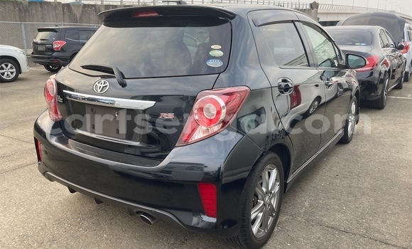 Nunua Ilio tumika Toyota Vitz Black Gari ndani ya Big Bend nchini Wilaya ya Lubombo Nunua Ilio tumika Toyota Vitz Black Gari ndani ya Big Bend nchini Wilaya ya Lubombo