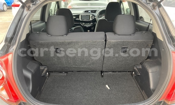 Nunua Ilio tumika Toyota Vitz Black Gari ndani ya Big Bend nchini Wilaya ya Lubombo Nunua Ilio tumika Toyota Vitz Black Gari ndani ya Big Bend nchini Wilaya ya Lubombo