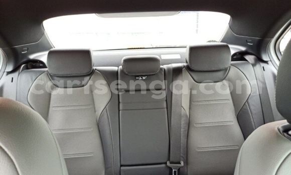 Nunua Ilio tumika Mercedes‒Benz A–Class White Gari ndani ya Big Bend nchini Lubombo Nunua Ilio tumika Mercedes‒Benz A–Class White Gari ndani ya Big Bend nchini Lubombo