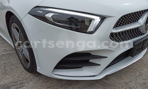 Nunua Ilio tumika Mercedes‒Benz A–Class White Gari ndani ya Big Bend nchini Lubombo Nunua Ilio tumika Mercedes‒Benz A–Class White Gari ndani ya Big Bend nchini Lubombo