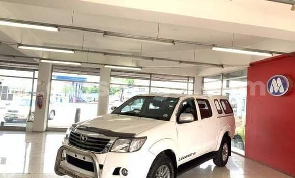 Acheter Occasion Voiture Toyota Hilux Blanc à Manzini, Manzini Acheter Occasion Voiture Toyota Hilux Blanc à Manzini, Manzini