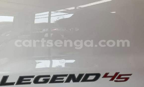 Acheter Occasion Voiture Toyota Hilux Blanc à Manzini, Manzini Acheter Occasion Voiture Toyota Hilux Blanc à Manzini, Manzini