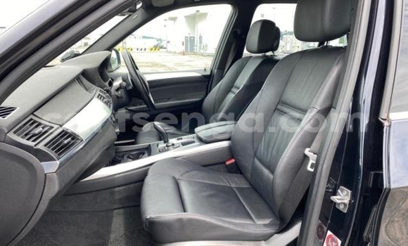 Nunua Ilio tumika BMW X5 Black Gari ndani ya Hlatikulu nchini Wilaya ya Shiselweni Nunua Ilio tumika BMW X5 Black Gari ndani ya Hlatikulu nchini Wilaya ya Shiselweni