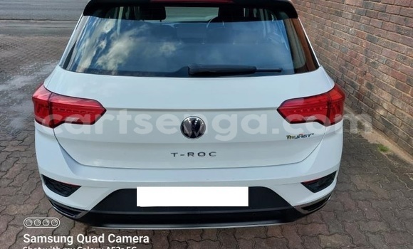 Buy Used Volkswagen Tiguan White Car in Mbabane in Manzini Buy Used Volkswagen Tiguan White Car in Mbabane in Manzini