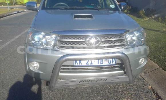 Buy Used Toyota Fortuner White Car in Mbabane in Manzini Buy Used Toyota Fortuner White Car in Mbabane in Manzini