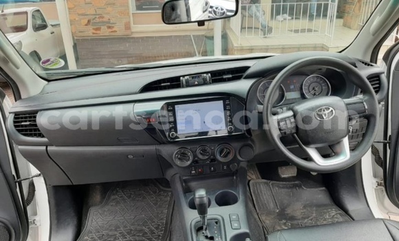 Acheter Occasion Voiture Toyota Hilux Blanc à Mbabane, Manzini Acheter Occasion Voiture Toyota Hilux Blanc à Mbabane, Manzini