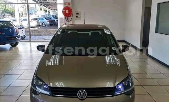 Nunua Ilio tumika Volkswagen Polo Beige Gari ndani ya Manzini nchini Manzini