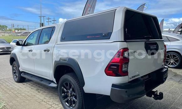 Acheter Occasion Voiture Toyota Hilux Blanc à Manzini, Manzini Acheter Occasion Voiture Toyota Hilux Blanc à Manzini, Manzini