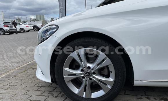 Buy Used Mercedes‒Benz C–Class White Car in Matsapha in Manzini Buy Used Mercedes‒Benz C–Class White Car in Matsapha in Manzini
