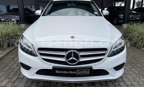 Buy Used Mercedes‒Benz C–Class White Car in Matsapha in Manzini Buy Used Mercedes‒Benz C–Class White Car in Matsapha in Manzini