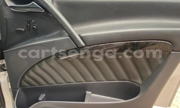 Nunua Ilio tumika Mercedes Viano Silver Gari ndani ya Hlatikulu nchini Wilaya ya Shiselweni Nunua Ilio tumika Mercedes Viano Silver Gari ndani ya Hlatikulu nchini Wilaya ya Shiselweni