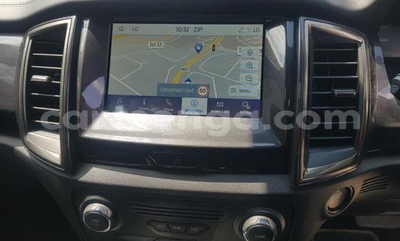 Acheter Occasion Voiture Ford Everest Gris à Mbabane, Manzini Acheter Occasion Voiture Ford Everest Gris à Mbabane, Manzini