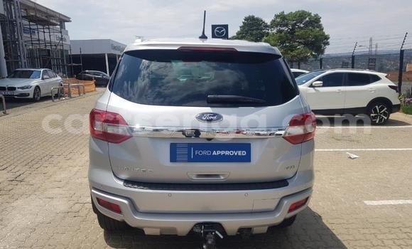 Acheter Occasion Voiture Ford Everest Gris à Mbabane, Manzini Acheter Occasion Voiture Ford Everest Gris à Mbabane, Manzini